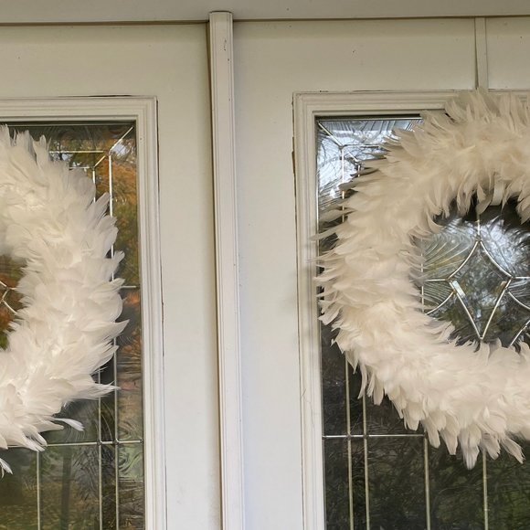 NWT White Feather GlucksteinHome Wreath - Picture 3 of 3